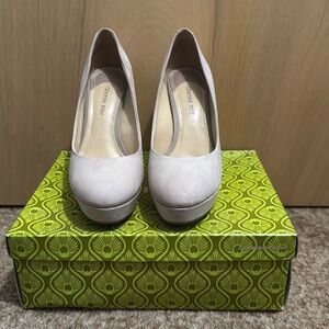 Preloved platform heals - great condition